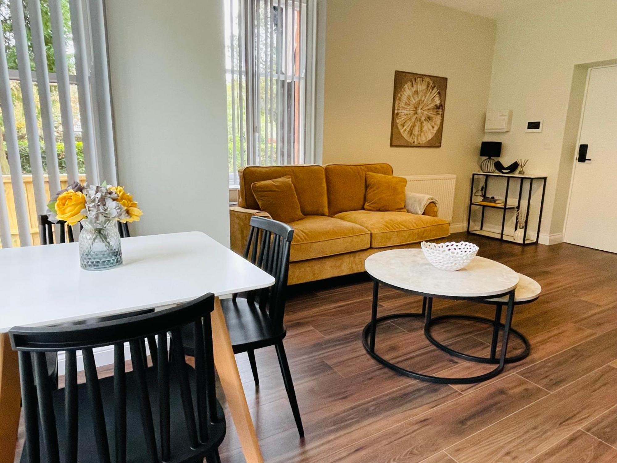 Eastwood Lodge Apartment No1 伍德哈尔温泉水疗 外观 照片